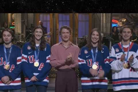 USA Women’s Hockey Stars Shade President Trump on ‘SNL’