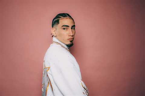 Omar Courtz’s ‘Por Si Mañana No Estoy’ Makes Top 5 Debut on 3 Billboard Album Charts