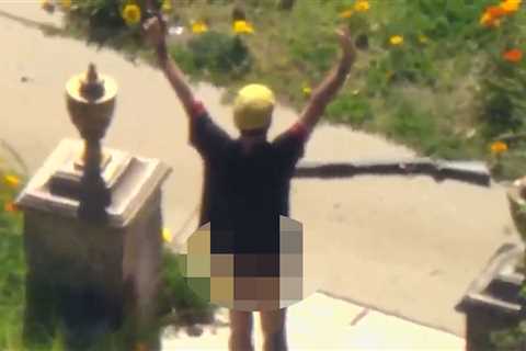 Suspect Without Pants Surrenders to SWAT Team After Standoff, on Video