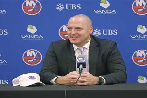 Mathieu Darche’s first Islanders trade deadline can be explained through a foundational lens