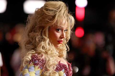 Doja Cat Slams Timothée Chalamet Over ‘No One Cares’ About Ballet & Opera Comments: ‘It’s F—king..