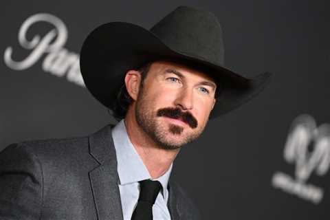 Riley Green Struck by Thrown Phone During Melbourne Concert