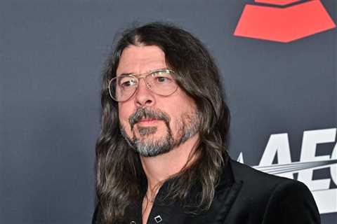 Dave Grohl Has Attended 430 Therapy Sessions Since Fathering Child Outside His Marriage: ‘I Needed..
