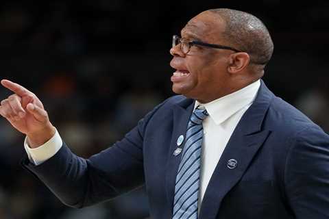 What it would cost North Carolina to move on from Hubert Davis after stunning March Madness loss