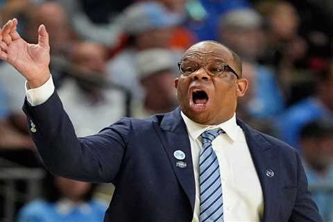 Hubert Davis’ radio show scrapped as UNC firing rumors swirl