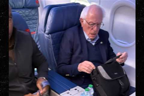 Sen. Bernie Sanders On First Class Flight Out of D.C. As DHS Funding Bill Dies