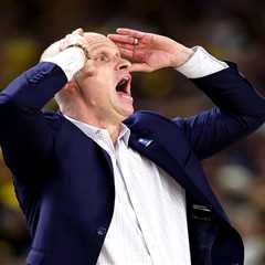 Dan Hurley’s reaction to controversial officiating in national championship game