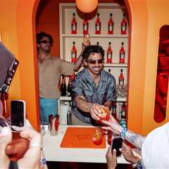 Joe Jonas on What Makes the Perfect Coachella Day Party, From Kid Cudi on the Playlist to an Aperol ..