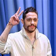 Pete Davidson Is Facing Backlash For Making A Seriously Inappropriate Joke About Watching Porn In..