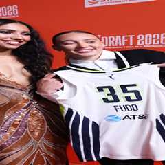 Paige Bueckers has touching reaction to girlfriend Azzi Fudd being drafted by Wings