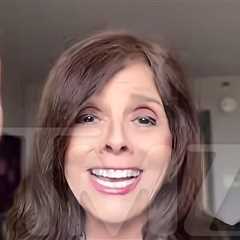 Naked 'Green Goddesses' Roam NYC, Battle Jimmy Fallon in Webby Awards Vote