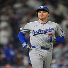Dodgers place Freddie Freeman on paternity list, activate Ryan Ward