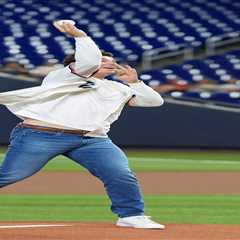 Fernando Mendoza’s ceremonial pitch might be the first red flag from projected No. 1 2026 NFL Draft ..