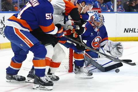 Islanders suffer major setback with brutal loss to Flyers to put playoffs hopes in limbo
