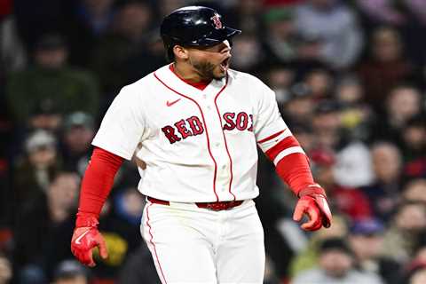 Furious Willson Contreras offers warning to Brewers after getting hit again: ‘Take one of them out’