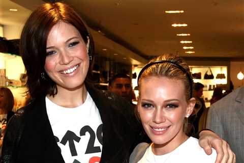 Hilary Duff & Mandy Moore Leave ‘Toxic Mom’ Drama Behind for Bruce Springsteen Concert ‘Date Night’