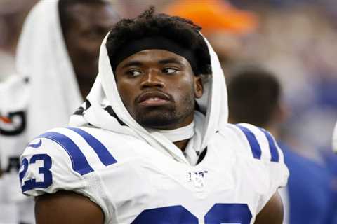 Kenny Moore on trade block as former Pro Bowler, Colts agree to split