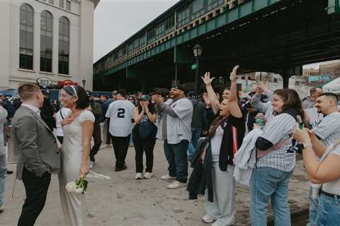 One NYC couple’s wild wedding day: Their whirlwind trip from City Hall to Yankee Stadium on Opening ..