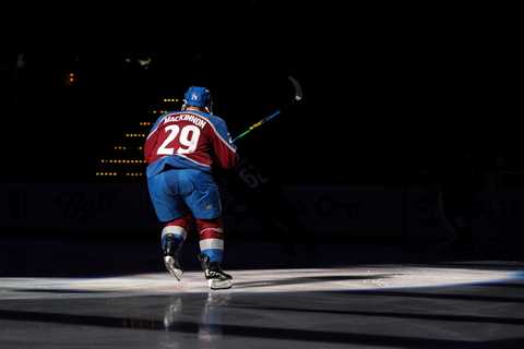 NHL Stanley Cup futures: Be wary of heavy favorites entering the playoffs