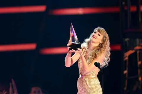 Taylor Swift Leads 2026 American Music Awards Noms, With Olivia Dean, sombr & More Nipping at..