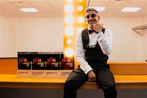 Jombriel Wins Big at Ecuador’s 2026 Premios REM: Full Winners List