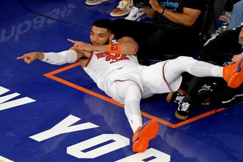 Knicks fans were treated to full KAT experience in all its gory — and glory