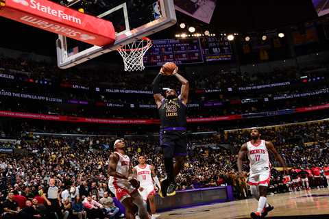 Lakers topple Rockets in Kevin Durant’s return to take 2-0 series lead