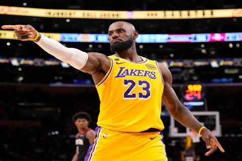 Viral LeBron retirement tweet torments Warriors fan after 11 long years: ‘F–kery’