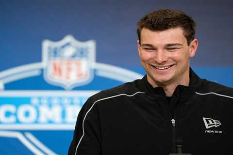 2026 NFL mock draft: First-round predictions, best bets for all 32 picks