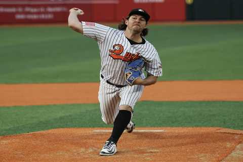 Trevor Bauer takes jab at critics after throwing Ducks no-hitter: ‘So washed’