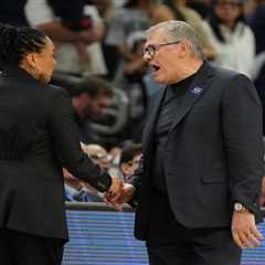 Geno Auriemma opens up on fiery Dawn Staley spat: ‘Feel like a dumbass’