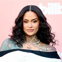 Kehlani Captures First No. 1 on Top R&B/Hip-Hop Albums Chart