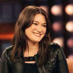 Here’s How ‘The Pitt’ Star Isa Briones Brought Kelly Clarkson Into the Hospital Drama