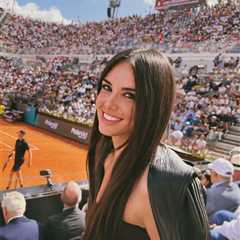 Stunning TV presenter Giusy Meloni takes in Jannik Sinner match at Italian Open
