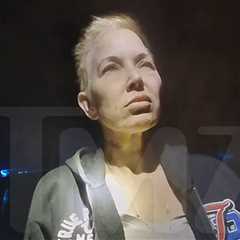 Eminem's Ex Kim Scott Starts to Cry During DUI Arrest, on Video