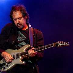 Former Caifanes Guitarist Alejandro Marcovich in a Coma Following a Stroke, His Family Reports