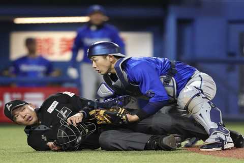 Troubling update on Japanese umpire after being hit with bat two weeks ago