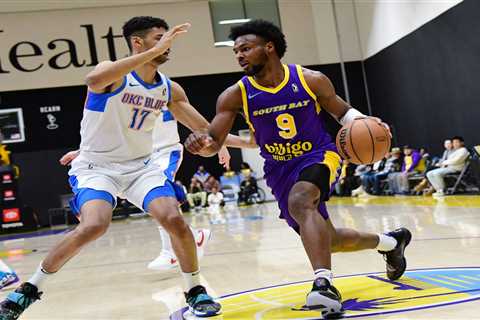 South Bay Lakers of the G League bolt for Palm Desert’s Acrisure Arena