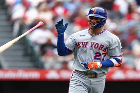Mark Vientos homers twice as Clay Holmes shuts down Angels to give Mets rare series win