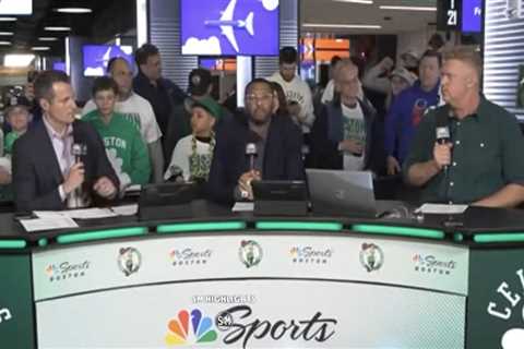 76ers fans rattle Brian Scalabrine while crashing Celtics postgame show