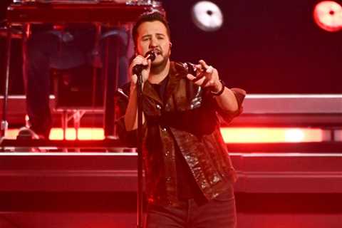 Luke Bryan’s ‘Country And He Knows It’; It’s Hooky, And He Knows It