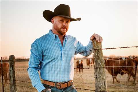 Cody Johnson’s ‘Fall’ Rises to No. 1 on Country Airplay Chart