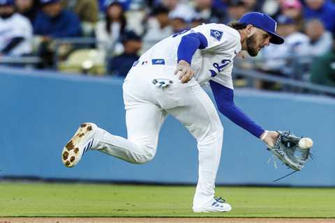 Dodgers’ injuries mean renewed opportunities for Alex Call, Alex Freeland