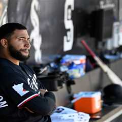 Blue Jays trade for former prospect Simeon Woods-Richardson — who’s been one of MLB’s worst pitchers
