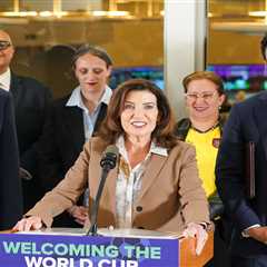 Hochul explains why she’s fired up for the Knicks’ NBA Finals run: ‘If there’s a ball involved, I..