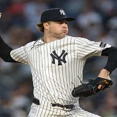Yankees vs. Red Sox prediction: MLB Sunday picks, odds, bets