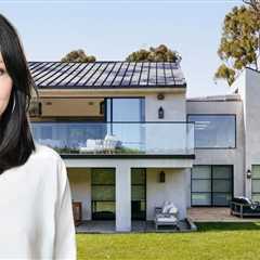 Shannen Doherty's Malibu Home Sells For $7.6 Million
