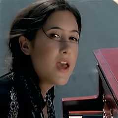 'A Thousand Miles' Singer Vanessa Carlton 'Memba Her?!