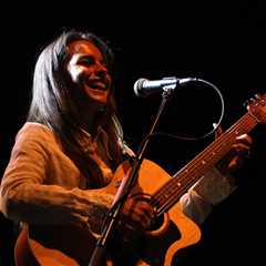 ‘A Rock Star Year.’ How Unsigned Australian Act Steph Strings Broke Out & Landed on the Bonnaroo..
