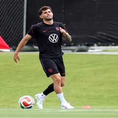 Is Christian Pulisic ready to return for U.S.? Watch as he tests out injury after World Cup scare